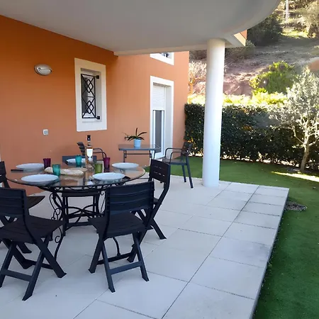 アパート Bleu-esterel, 50m De La Plage, 4 Personnes *