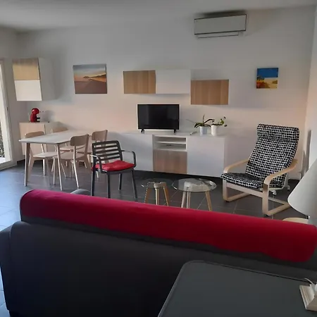 Bleu-esterel, 50m De La Plage, 4 Personnes